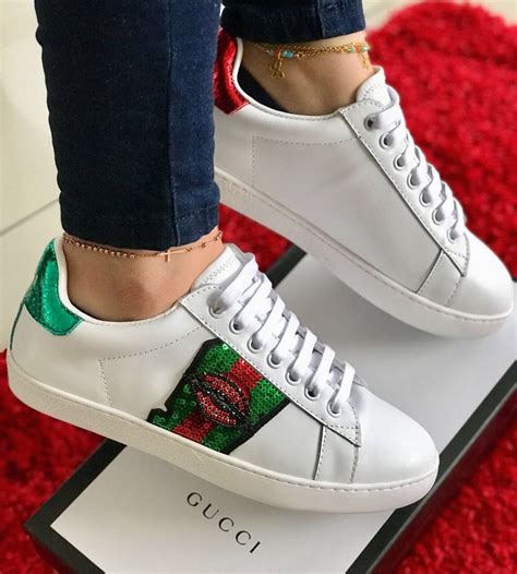 tenis gucci de leon